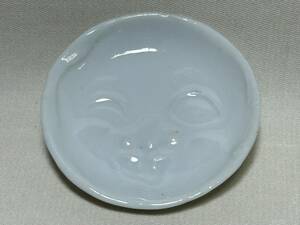  legume plate [ rry39 white porcelain blue white porcelain .... face child . tortoise . tooth black small plate hand salt plate delicacy plate the first period Imari old Imari Imari . Edo curtain end antique goods era thing ]