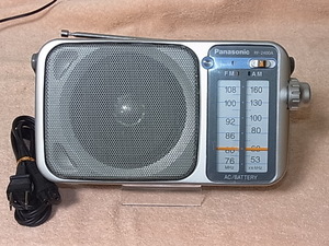  Panasonic 【 RF-2400A 】 美品 ホームラジオ AC-BATTERY 2 電源方式 FM76～108MHzまで受信可能 管理22091630