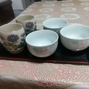 お花の湯飲み茶碗 5個