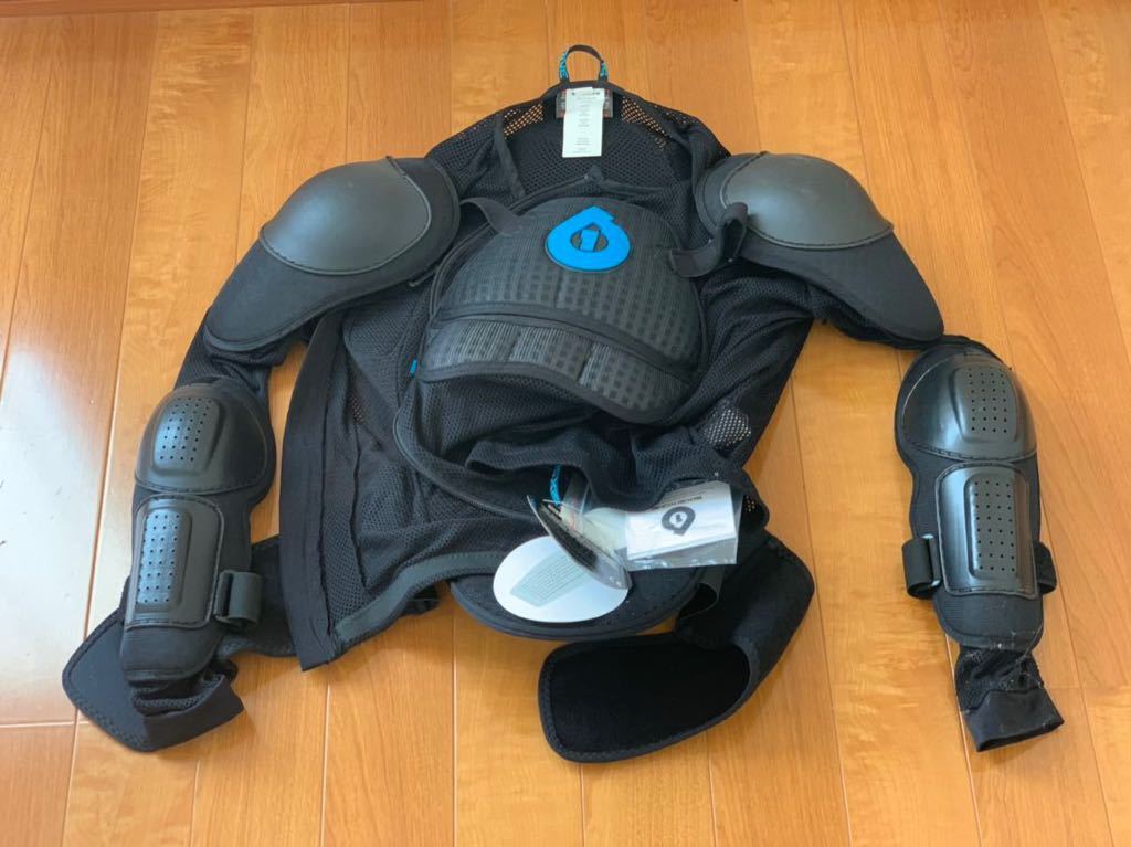 ヤフオク! -「sixsixone プロテクター」(オートバイ) の落札相場・落札価格