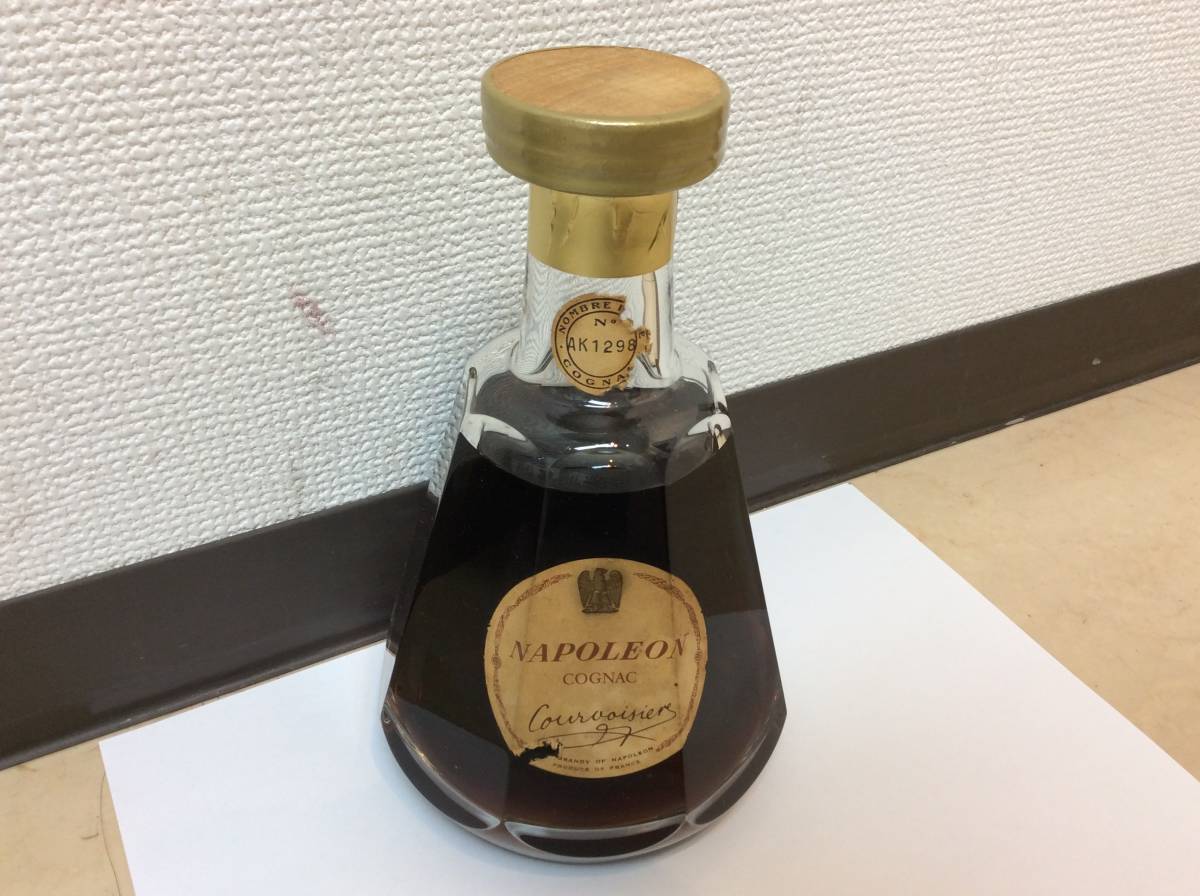 カテゴリ ナポレオンコニャック COURVOISIER バカラの通販 by K