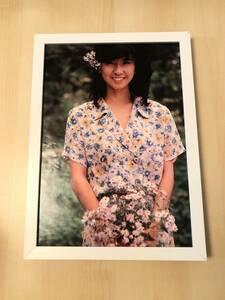 kj ★額装品★ 大場久美子 グラビア 貴重写真 A4サイズ額入り ポスター風デザイン 篠山紀信 カメラ 昭和レトロ アイドル