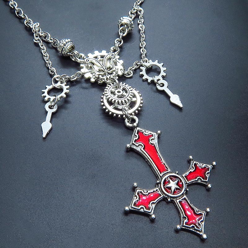 Roter gotischer umgekehrter Kreuzrosenkranz (umgekehrtes Kreuz) und Zahnradkette Steampunk Cross Petrocross Adjuster, Handgefertigt, Accessoires (für Damen), Halskette, Anhänger, Halsband