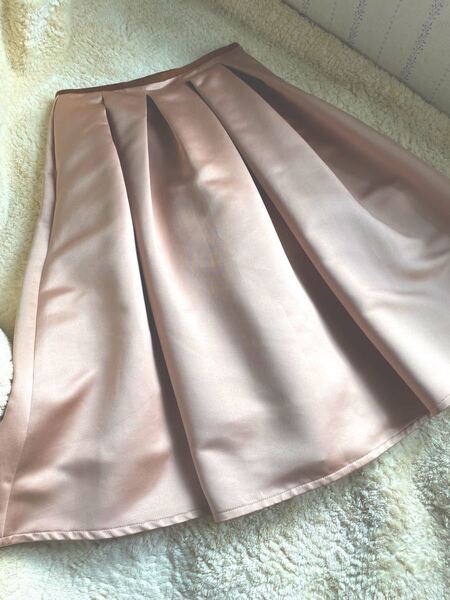 美品★ロイスクレヨン★上品なハリ感タックフレアスカート