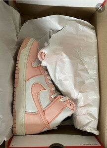 Nike WMNS Dunk High 1985 "Arctic Orange"