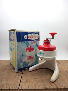 ◇かき氷器/ タイガー AP-2 赤 レッド 家庭用 ベビーアイス 氷削り器 昭和レトロ 古雑貨 インテリア