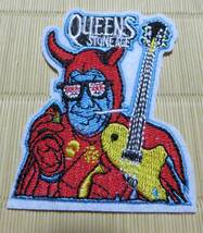 悪魔　眼鏡◆新品クイーンズ・オブ・ザ・ストーン・エイジQueens of the Stone Age　QOTSAアメリカ　ハードロックバンド刺繍ワッペン◆音楽_画像7