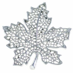 A8164*[SARAH COVENTRY]* maple. leaf .. type * leaf motif open Work * Vintage brooch *