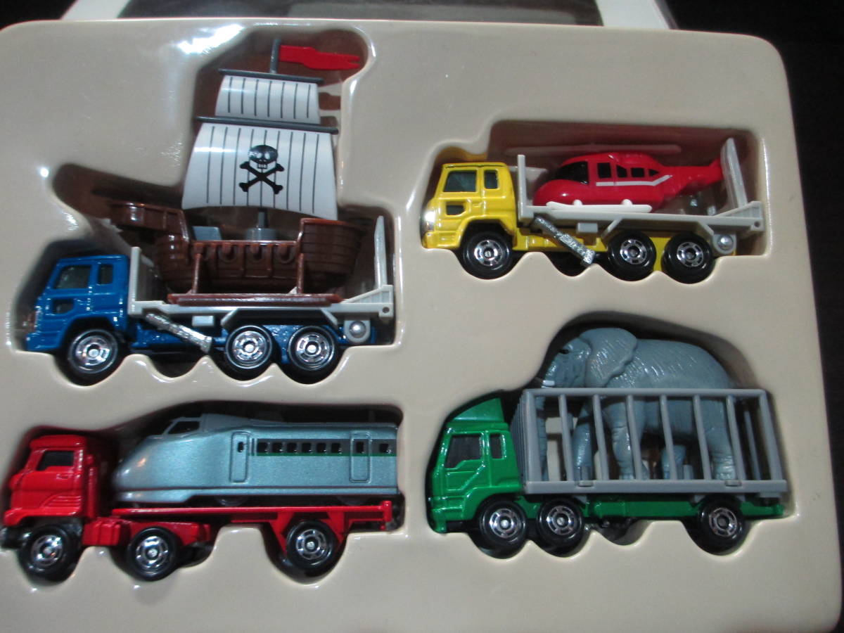くなる ヤフオク! - トミカ ゆかいな トレーラー セット 2 海賊船