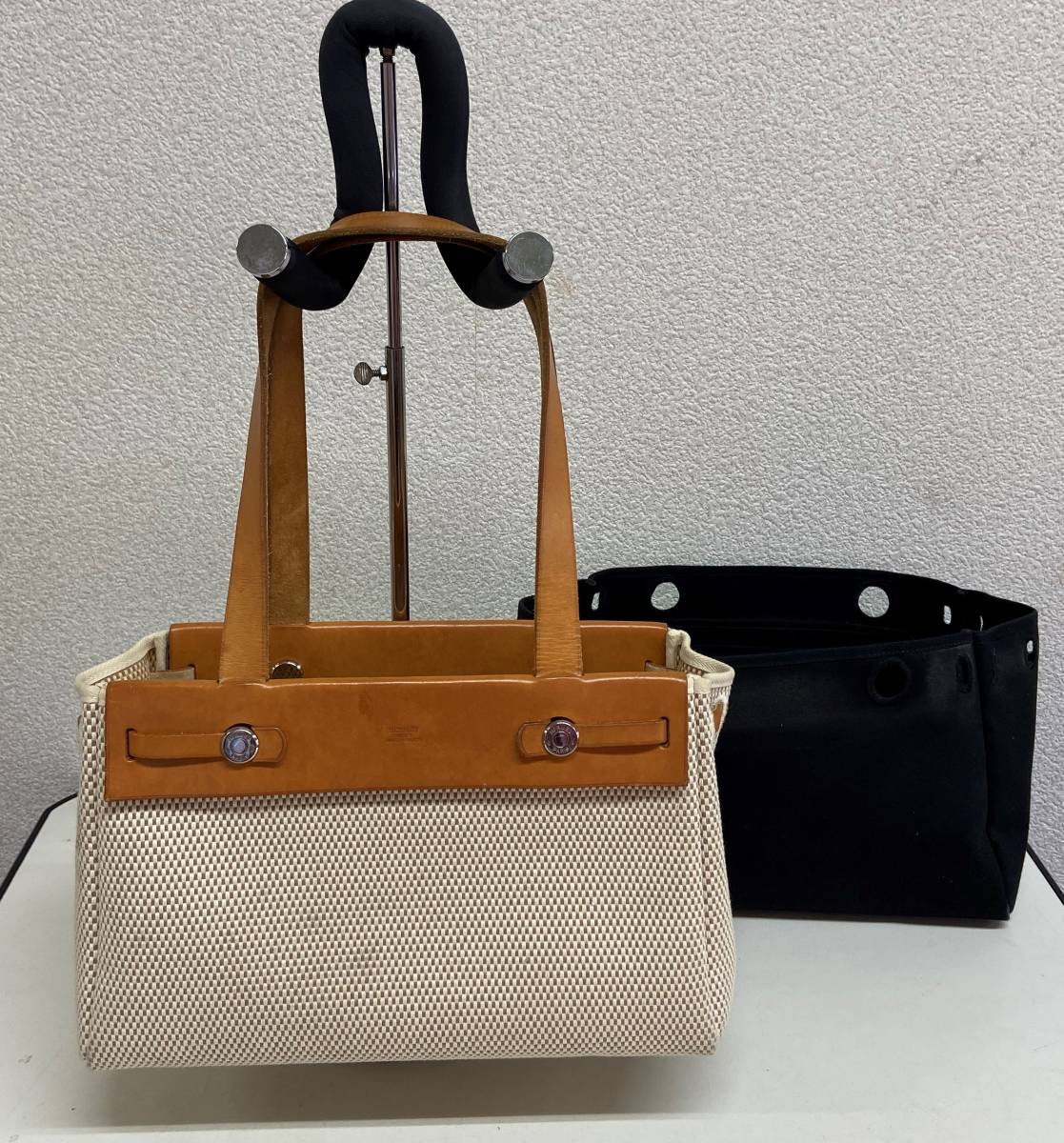 エルメス エールバッグの値段と価格推移は?|375件の売買情報を集計 ...