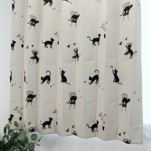 遮光カーテン かわいい猫柄 アイボリー 幅200cm×丈95cm1枚 日本製 プリーツが綺麗な形態安定加工