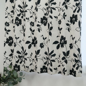 遮光カーテン 北欧 花柄 リーフ柄 ブラック 幅100cm×丈230cm2枚 日本製 プリーツが綺麗な形態安定加工