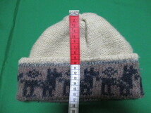 処分価格　即決価格！　pure new wool 100%　ニット帽　ネイティブ　壁画風デザイン　MADE IN INDIA　帽子　防寒対策_画像2