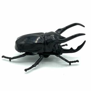 【保管品Y0110】カブトムシ 昆虫 トコトコ ゼンマイ フィギュア 玩具 おもちゃ 動作確認済の画像3