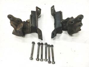  used Ford Mustang 1964 65 66 V8 289 engine mount & frame bracket left right set 