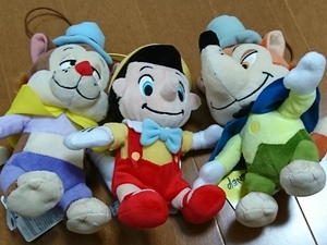 a Disney .... soft toy gite on fa Wolf . low Pinocchio soft toy fe low Pinocchio one -stroke John 