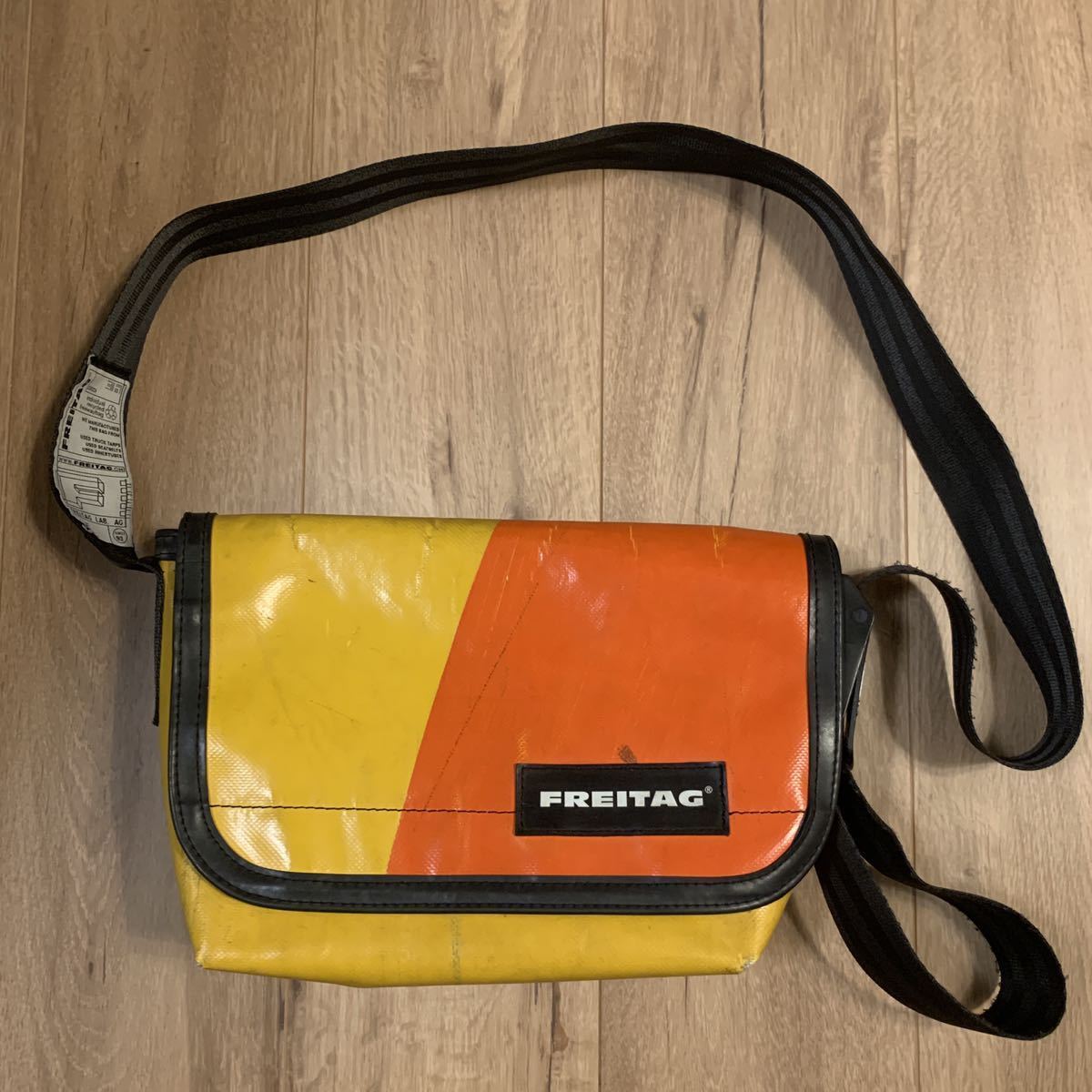 ヤフオク! - FREITAG|フライターグの中古品・新品