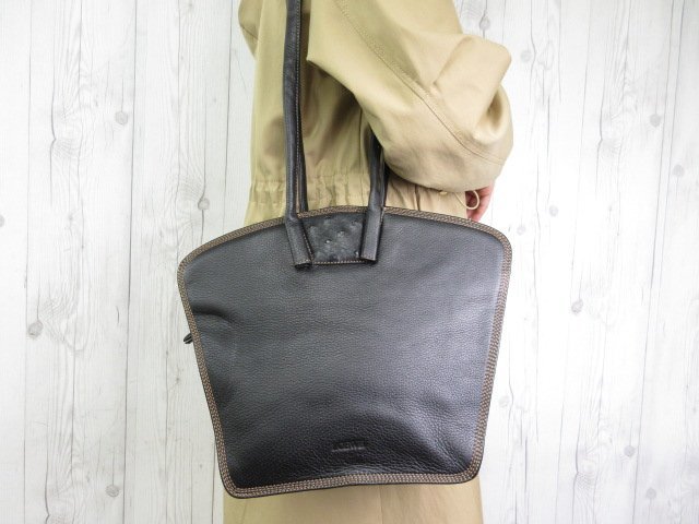 美品 LOEWE ロエベ オーストリッチ レザー 巾着 ショルダー バッグ 黒
