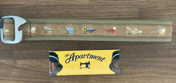 送料無料 L 新品 BELT ベルト 毛バリ柄 the apartment アパートメント ステッカー付