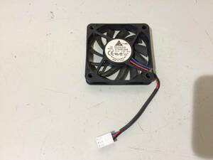 中古品 DELTA ELECTRONICS EFB0612HA DC12V 0.18A 6cm 動作確認済 現状品②