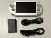 Vita 本体 中古 希少カラー アイス・シルバー PCH-1000 動作良好 FW3.61 プレステ ビータ 36719_画像1