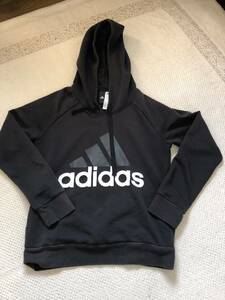 大幅値下げ!期間限定価格!売切極美品中古1回試着程度adidasパーカー黒サイズOTこれからのシーズンにどうですか最後の1着です早い者勝ち!