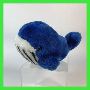 N-2288☆ 青いクジラのぬいぐるみ　動物　くじら　クジラ　商品タグ無し