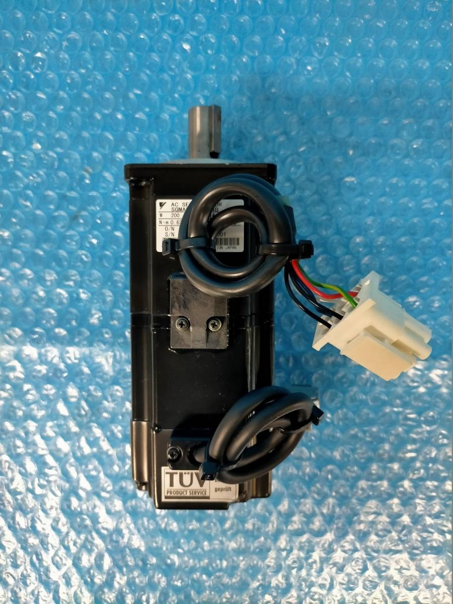ヤフオク! - 安川電機 サーボモータ SGMJV-04ADA21 200...