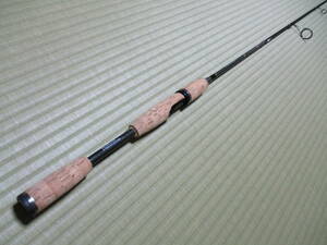 Вечнозеленая боевая палка Temujin TMJS-66ML Blush Stinger