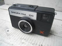M8976 SAKURA PAK 150 ビンテージカメラ 動作チェックなし コレクターより ゆうパック60サイズ(0411) _画像1