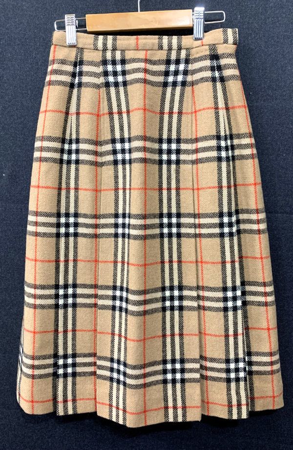 チェックスカート BURBERRYの値段と価格推移は?|1,132件の売買情報を ...