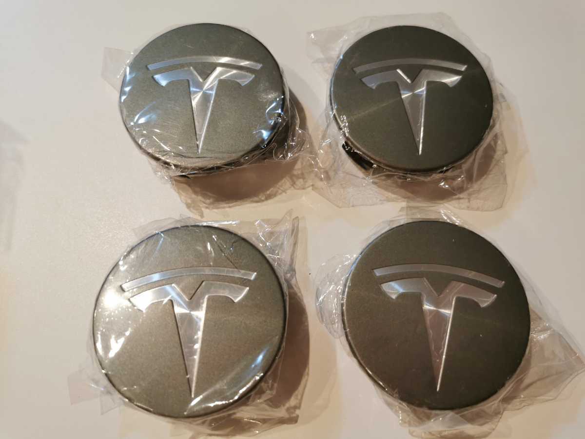 人気のクリスマスアイテムがいっぱい! Tesla純正 タイヤ空気圧監視