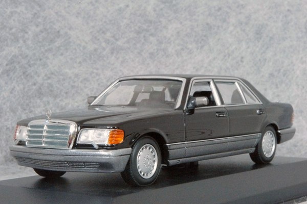 再入荷在庫 ヤフオク! - Mercedes-Benz 560 SEL SEC 2台 メル... 得価 ...