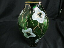 アンティーク　レトロ　花瓶　緑ガラス　花模様　金彩　花器　花入　花生　ガラス花器　