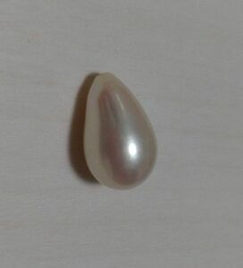 淡水真珠　ドロップ型　大ぶり ルース Pearl