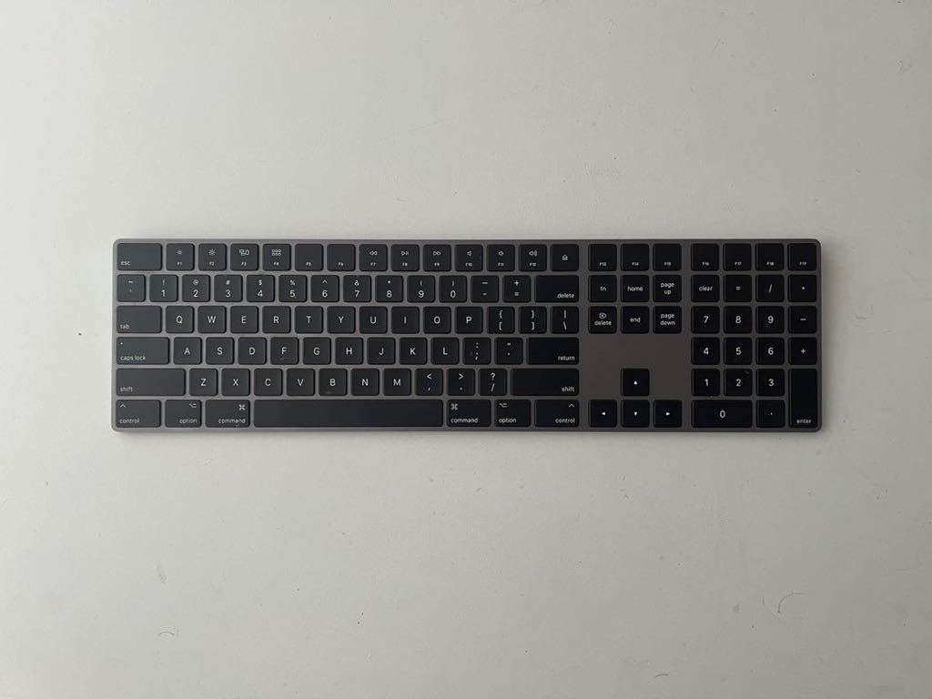 NEW新品 ヤフオク! Magic Keyboard 11インチiPad P... - Apple