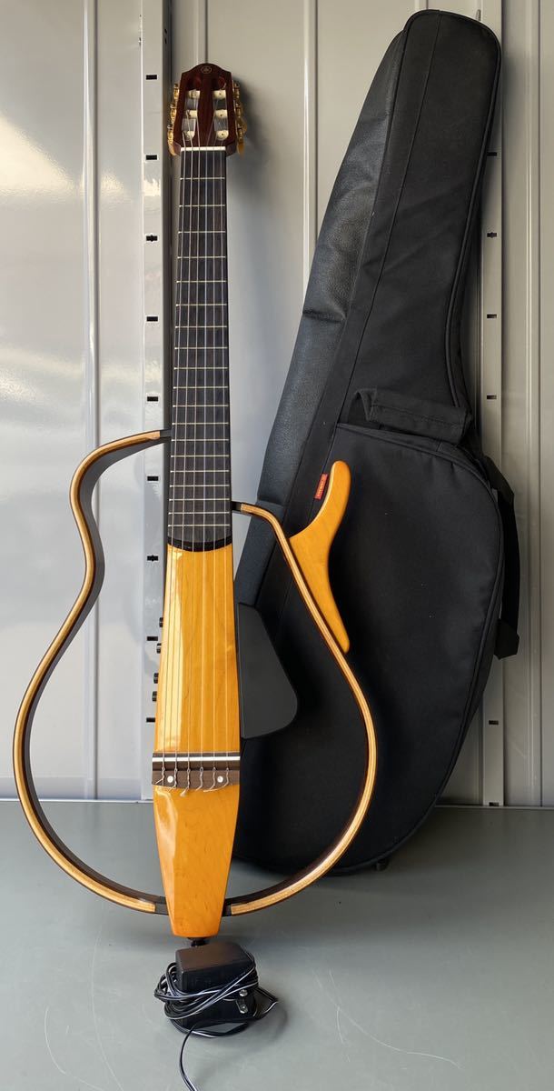 美品 ヤマハ SLG130NW サイレントギター クラシックギター