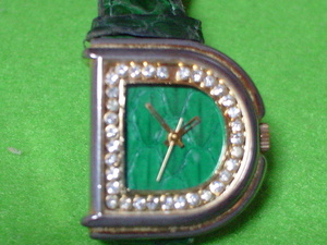 珍品　デザイン　アンティーク　TIME　CO、LTD　TH　０１　女性用腕時計　D型　グリーン