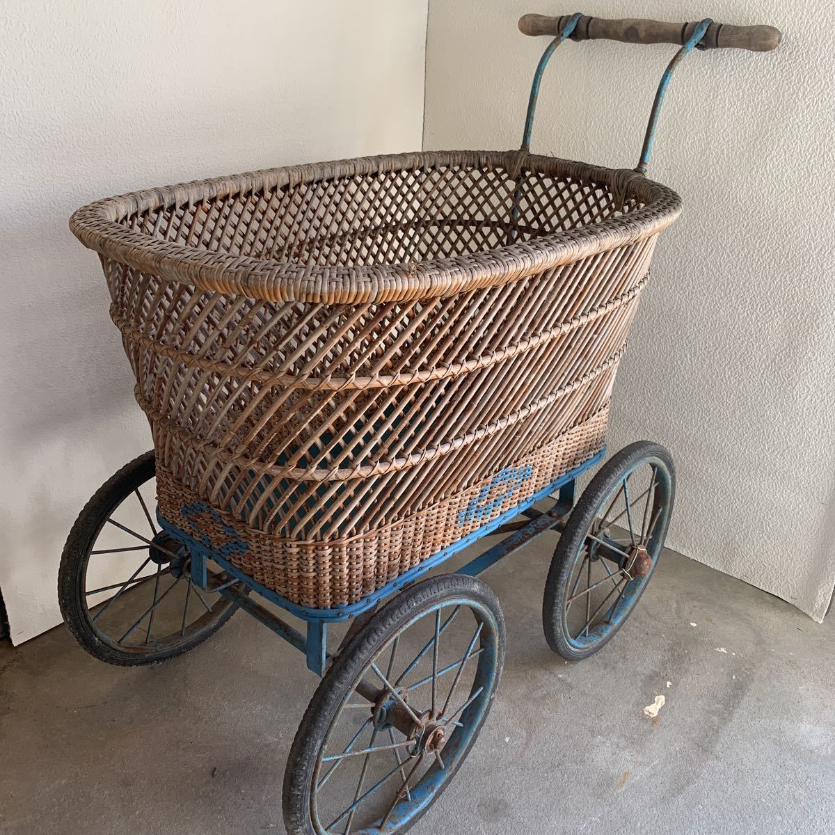 ヤフオク! -乳母車 レトロの中古品・新品・未使用品一覧