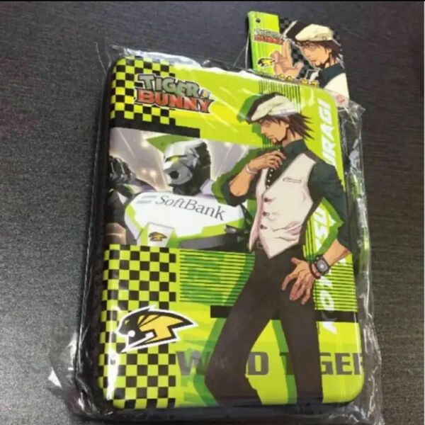 TIGER&BUNNY タイガー&バニー カラビナ付きジッパー缶 虎徹Ver.