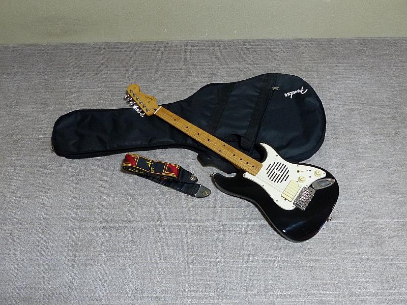 ヤフオク! -「fender st champ」の落札相場・落札価格