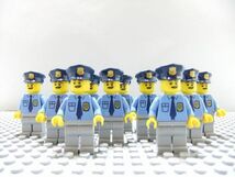 NN18　レゴ　ミニフィグ　ポリス・警察官・そばかす顔・グレー　10個セット　新品未使用　LEGO社純正品_画像1