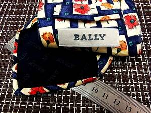 ・ω・ ★SALE★2900■バリー【BALLY】～花～ネクタイ