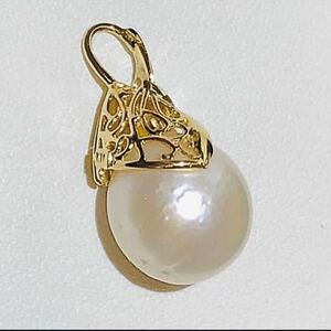 *K18 pearl 12mm pendant *