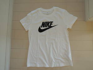 新品　ＮＩＫＥ　ナイキ　Ｔシャツ　Ｍ