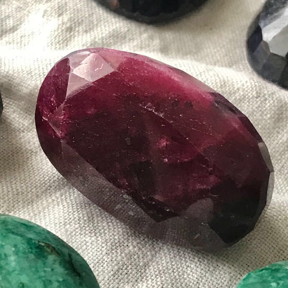 ルビー 特大 471.0ct 94g 【鑑定証】天然石ルビー 天然ルビー 色強化
