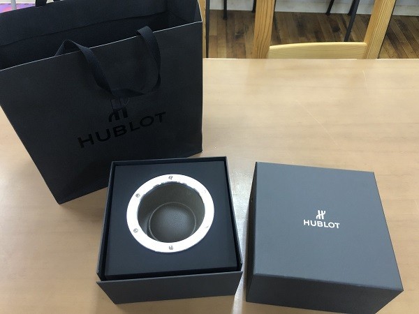 返品?交換対象商品】 ウブロ HUBLOT 純正 ボックス BOX 取説等一式