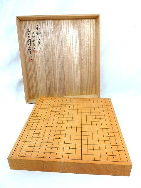 囲碁盤 木刻印線 卓上接合碁盤 新榧 色目の優しい 新かや厚さ40mm 松