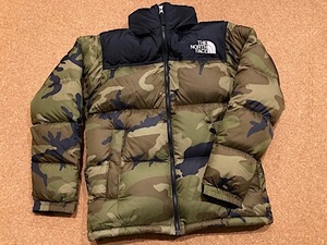 激レア★ノースフェイス ヌプシ ダウンジャケット 黒/迷彩 カモフラ S ND91842★ウッドランドカモ NUPTSE JACKET アウトドア キャンプ