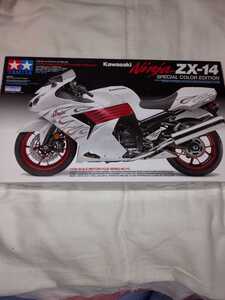  Tamiya 14112 1/12 Kawasaki ZX-14 Ninja special color edition not yet constructed TAMIYA No.4